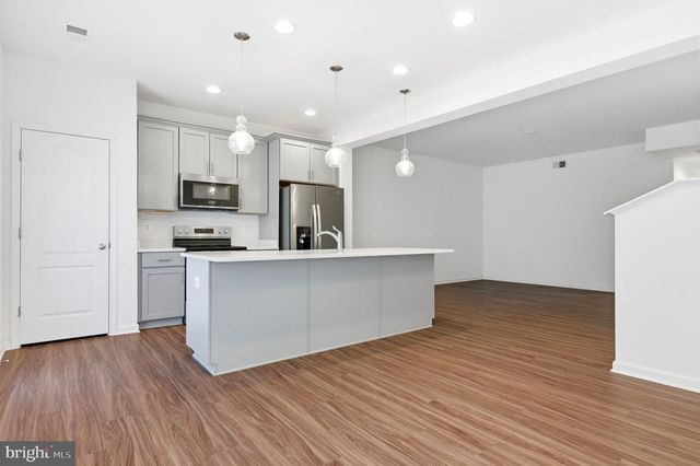 27 KIRBY CT, Bunker Hill, WV 25413