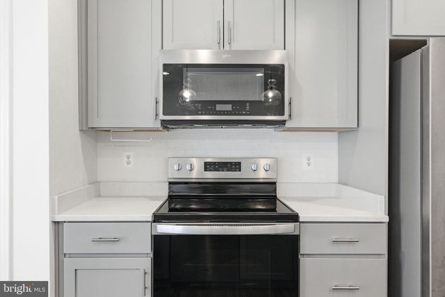 27 KIRBY CT, Bunker Hill, WV 25413