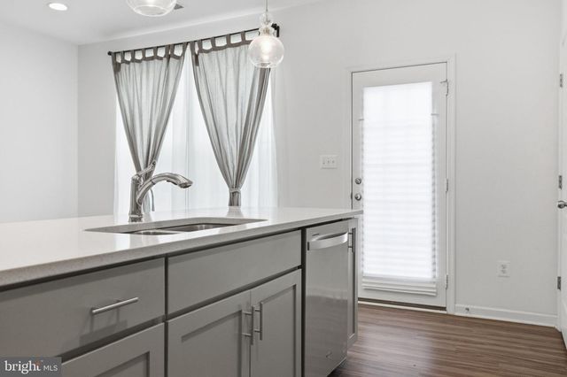 27 KIRBY CT, Bunker Hill, WV 25413