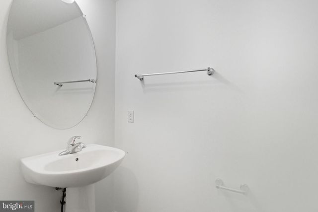 27 KIRBY CT, Bunker Hill, WV 25413