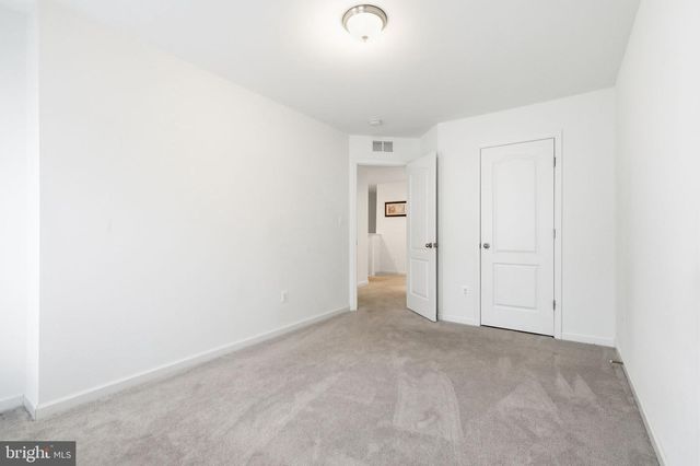 27 KIRBY CT, Bunker Hill, WV 25413