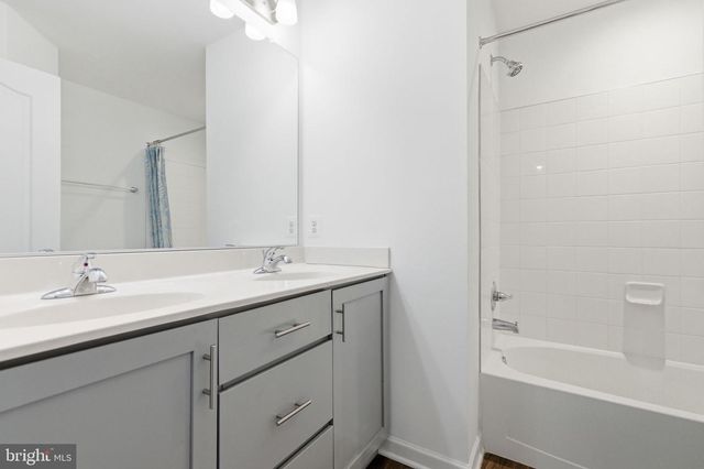 27 KIRBY CT, Bunker Hill, WV 25413