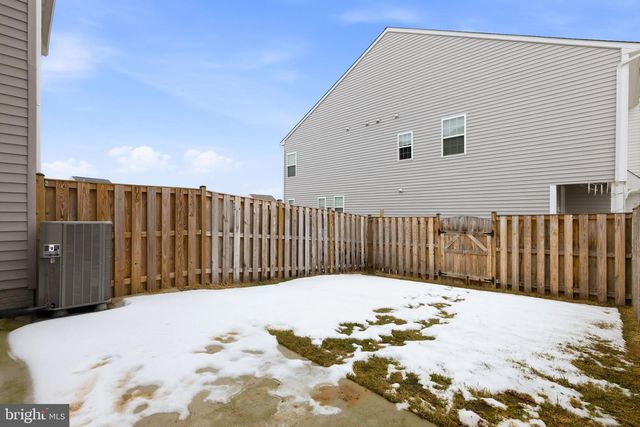 27 KIRBY CT, Bunker Hill, WV 25413