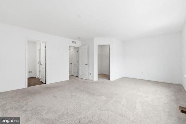 27 KIRBY CT, Bunker Hill, WV 25413