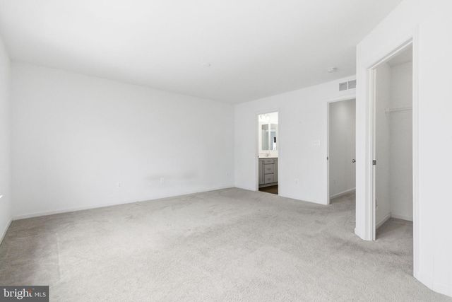 27 KIRBY CT, Bunker Hill, WV 25413