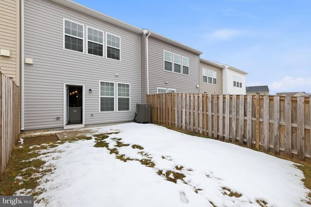 27 KIRBY CT, Bunker Hill, WV 25413