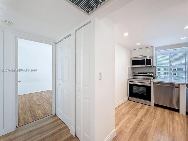 17560 Atlantic Blvd 501, Sunny Isles Beach, FL 33160