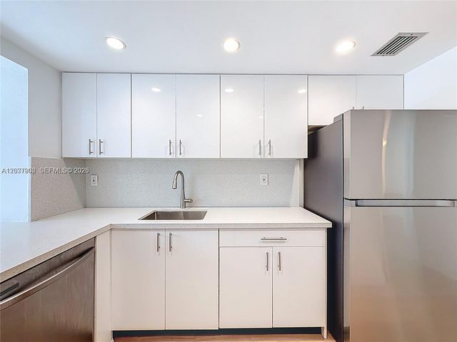 17560 Atlantic Blvd 501, Sunny Isles Beach, FL 33160