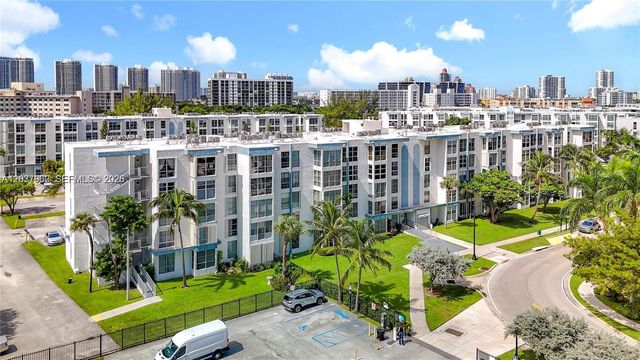 17560 Atlantic Blvd 501, Sunny Isles Beach, FL 33160