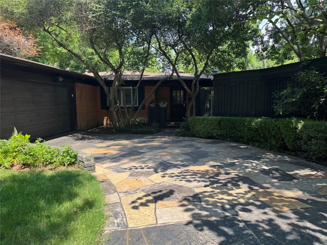 10329 Lake Gardens Drive, Dallas, TX 75218