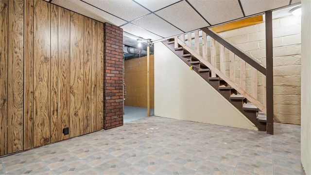 230 Idlewood Rd, Penn Hills, PA 15235