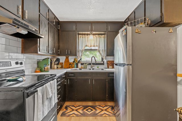 311 South Center Street, Fordland, MO 65652