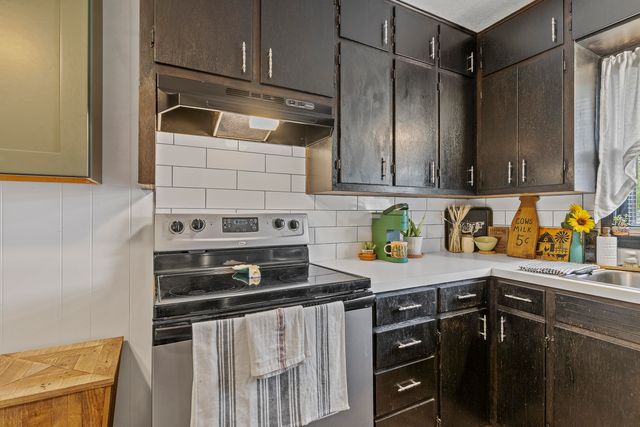 311 South Center Street, Fordland, MO 65652