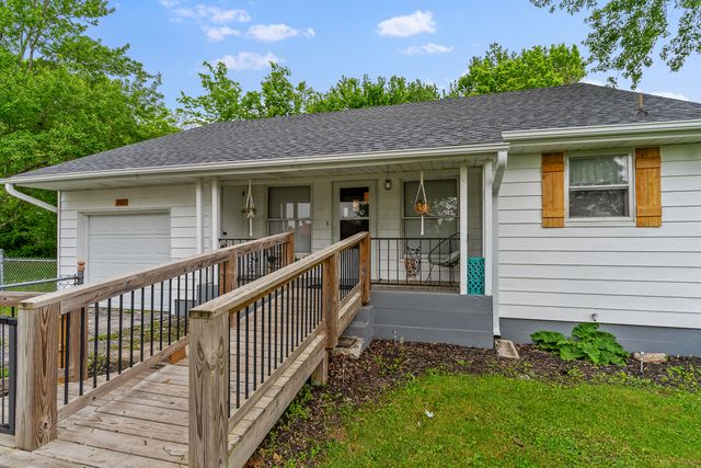 311 South Center Street, Fordland, MO 65652