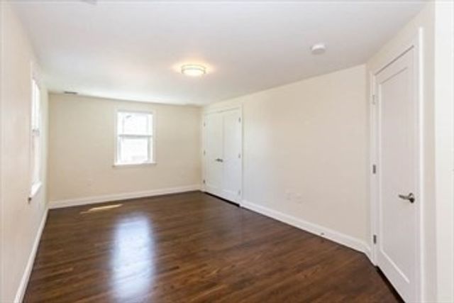 77 Rock Glen Rd, Medford, MA 02155