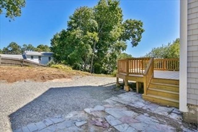 77 Rock Glen Rd, Medford, MA 02155