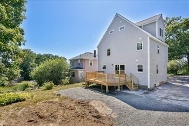 77 Rock Glen Rd, Medford, MA 02155