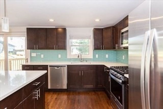 77 Rock Glen Rd, Medford, MA 02155