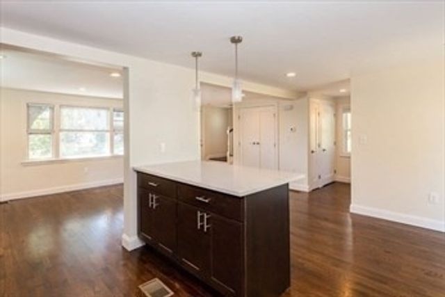 77 Rock Glen Rd, Medford, MA 02155