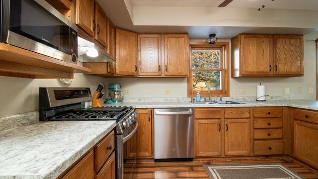 5511 JEAN ELLEN STREET, Weston, WI 54476