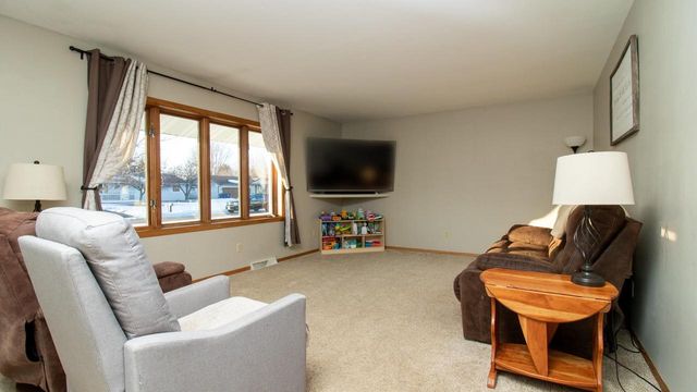 5511 JEAN ELLEN STREET, Weston, WI 54476