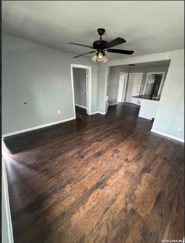 915 N San Marcos, San Antonio, TX 78207