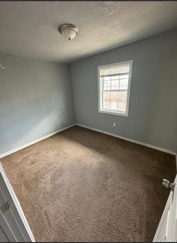 915 N San Marcos, San Antonio, TX 78207