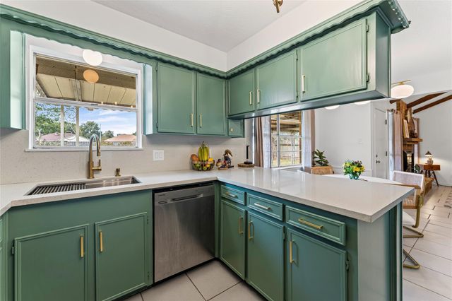 4304 Fairway Street, Pasadena, TX 77505