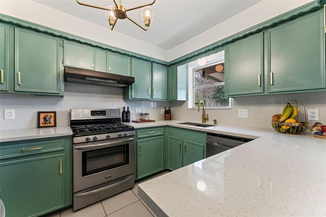 4304 Fairway Street, Pasadena, TX 77505