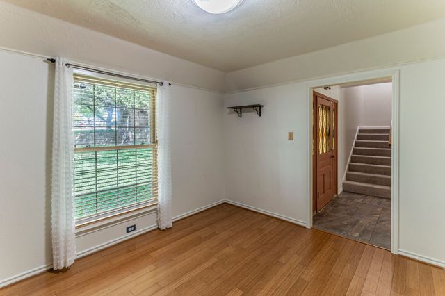 127 Nicklaus Nook, Lancaster, TX 75146