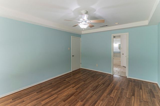 127 Nicklaus Nook, Lancaster, TX 75146