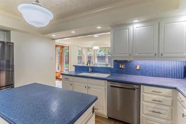 127 Nicklaus Nook, Lancaster, TX 75146