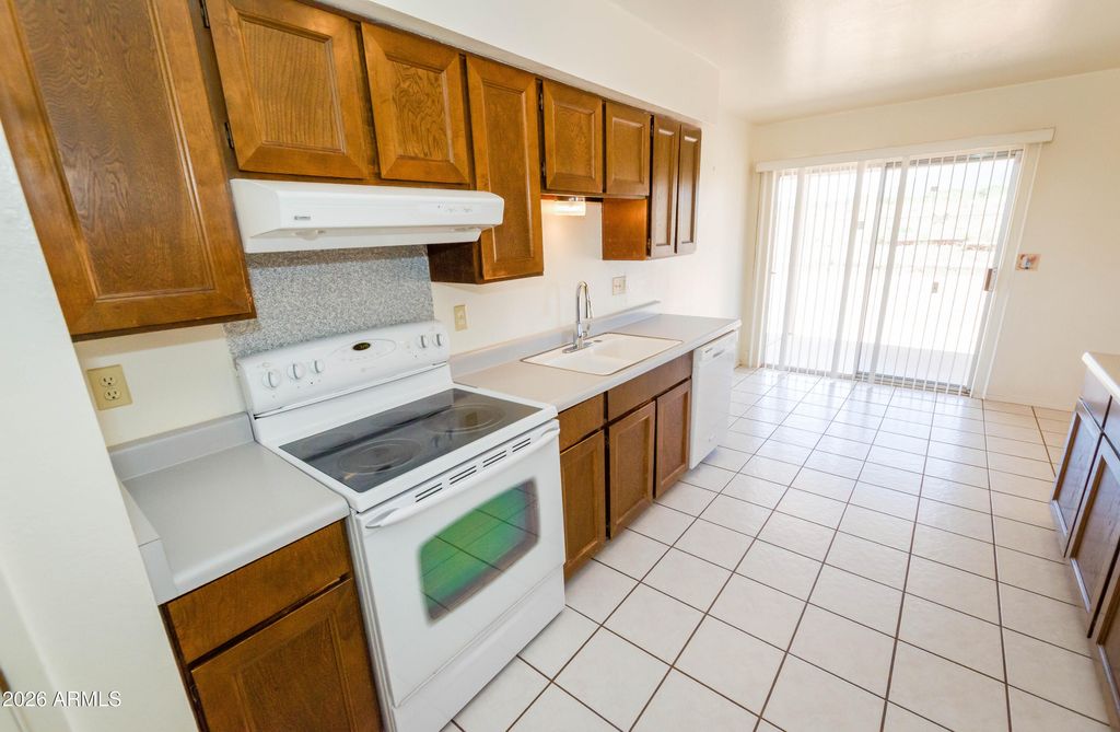 Image 16 of property listing at 1801 S El Camino Real --, Sierra Vista, AZ 85635