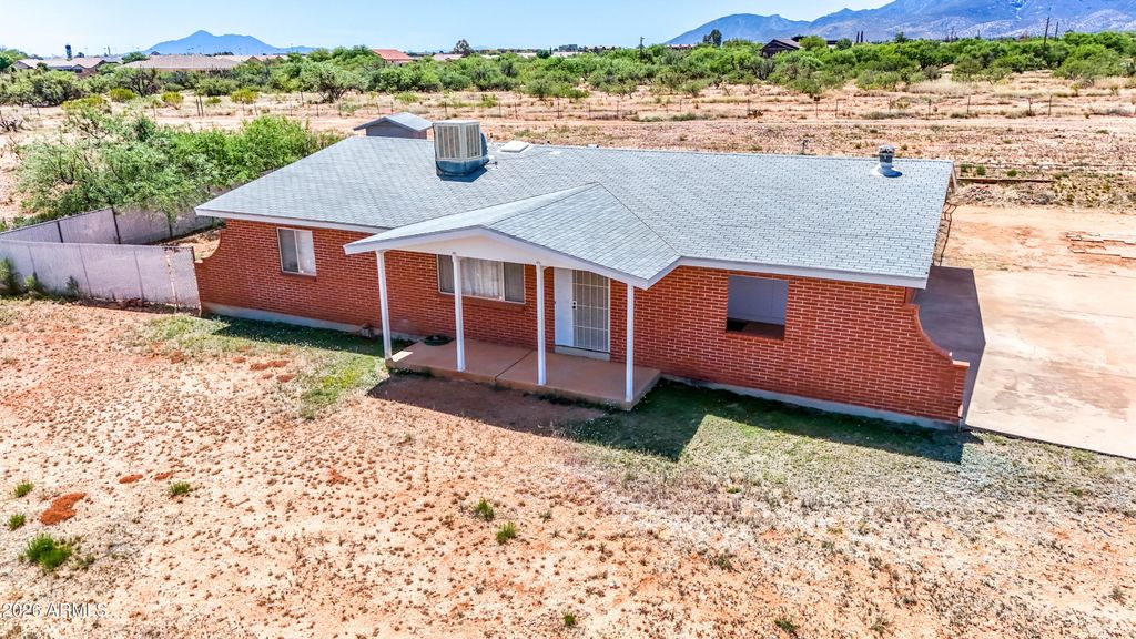 Image 4 of property listing at 1801 S El Camino Real --, Sierra Vista, AZ 85635
