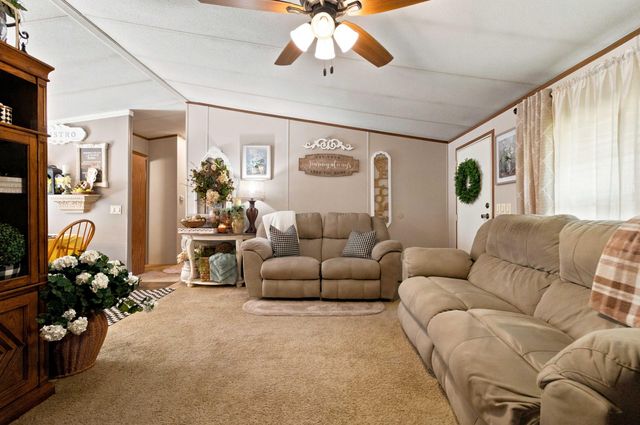 259 Pin Oak Hill Road, Stanford, KY 40484