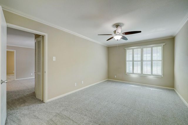 845 Augusta Drive 57, Houston, TX 77057