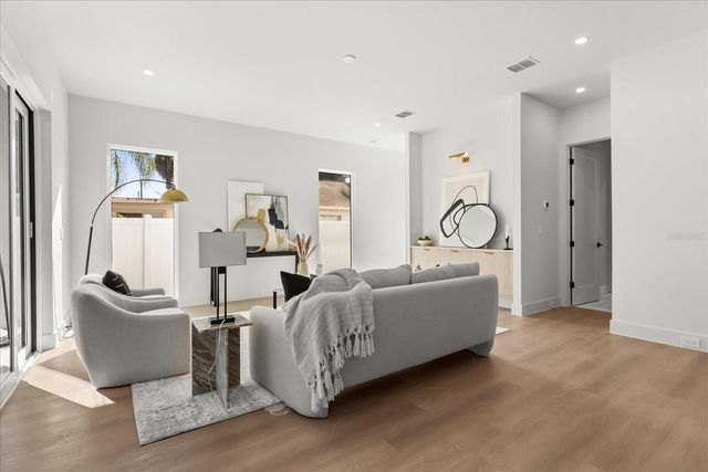 1413 WARWICK PLACE, Orlando, FL 32806