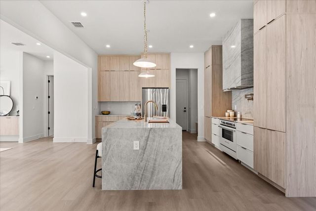 1413 WARWICK PLACE, Orlando, FL 32806