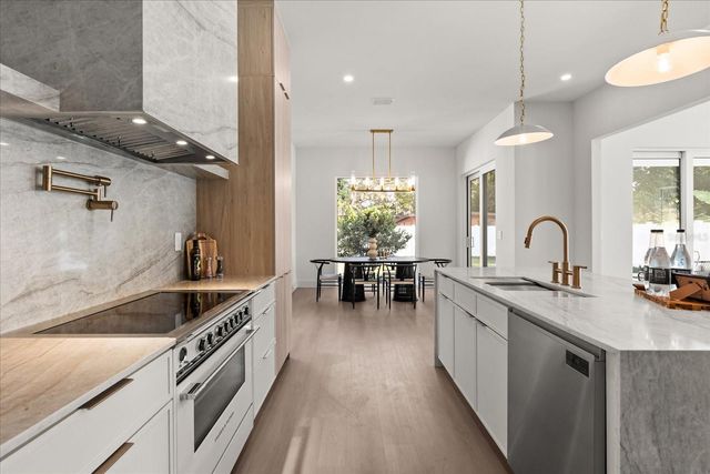 1413 WARWICK PLACE, Orlando, FL 32806