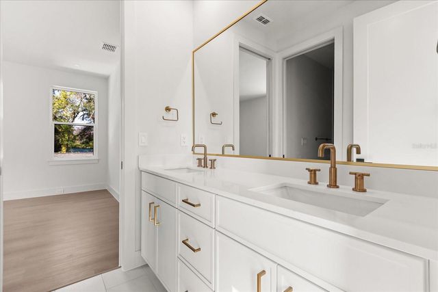 1413 WARWICK PLACE, Orlando, FL 32806