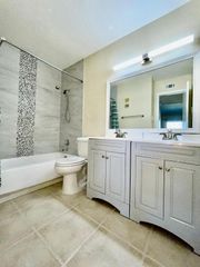 3055 Walnut Bend Lane 36, Houston, TX 77042