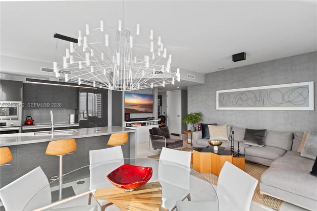 1080 Brickell Ave 3300, Miami, FL 33131