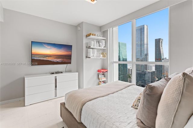 1080 Brickell Ave 3300, Miami, FL 33131