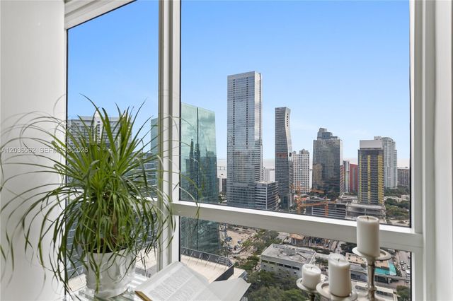 1080 Brickell Ave 3300, Miami, FL 33131