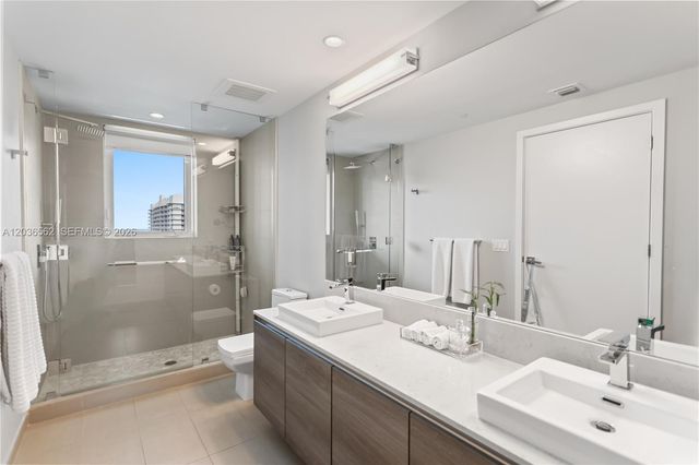 1080 Brickell Ave 3300, Miami, FL 33131