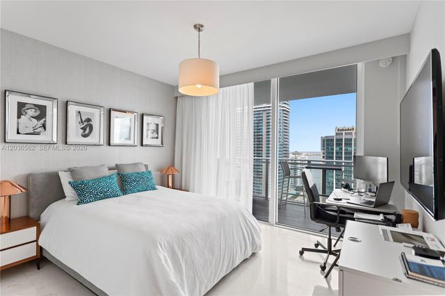 1080 Brickell Ave 3300, Miami, FL 33131