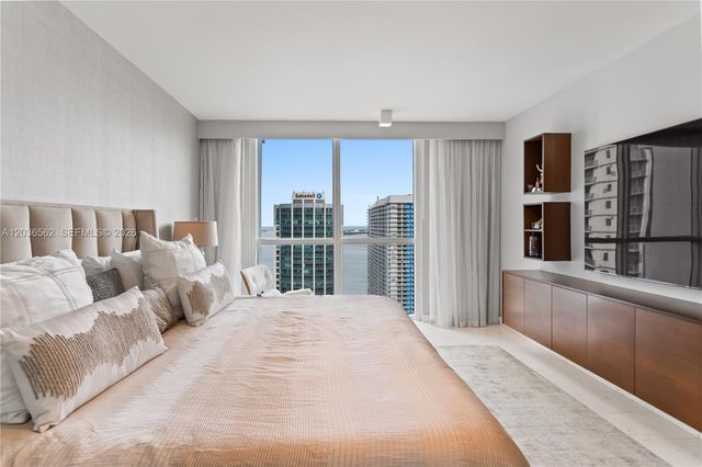 1080 Brickell Ave 3300, Miami, FL 33131