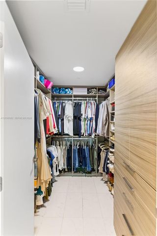 1080 Brickell Ave 3300, Miami, FL 33131