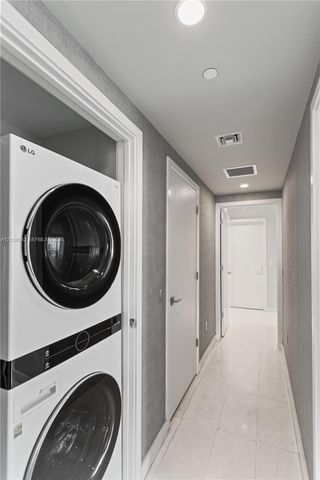 1080 Brickell Ave 3300, Miami, FL 33131