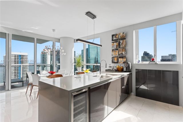 1080 Brickell Ave 3300, Miami, FL 33131